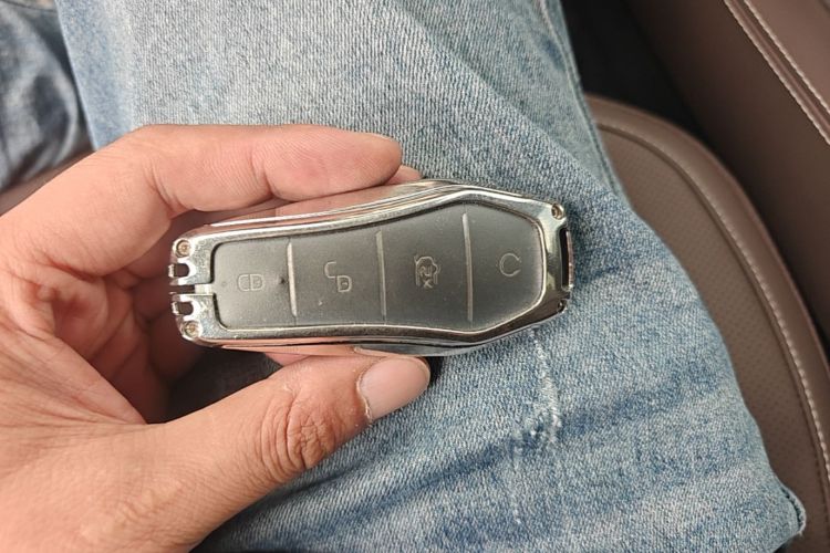 BYD Han 2022 car image #9