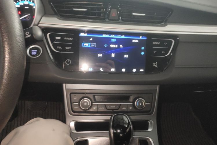GEELY Emgrand 2020 #13 GEELY Emgrand 2020 car image #13