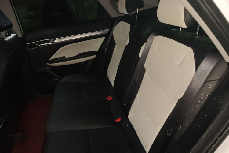 GEELY Emgrand L 2023 car image #14