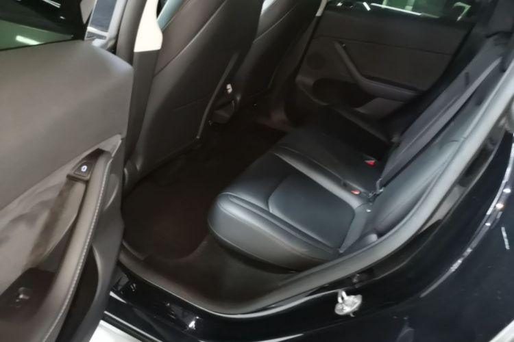 Tesla Model Y 2021 #17 Tesla Model Y 2021 car image #17