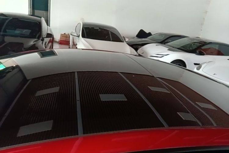 Tesla Model 3 2022 car image #25