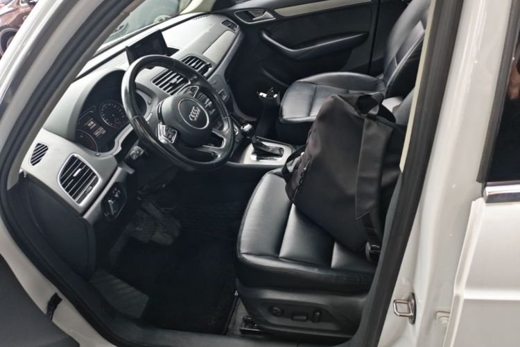 Audi Q3 2015 #15 Audi Q3 2015 car image #15
