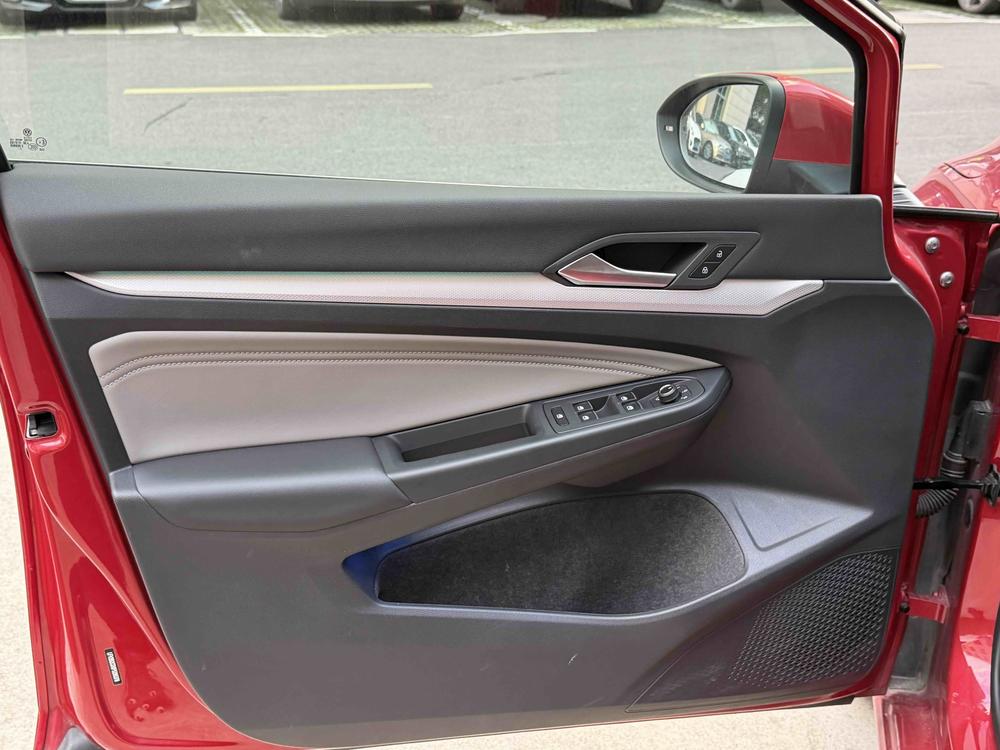 Volkswagen Golf 2023 #4 Volkswagen Golf 2023 car image #4