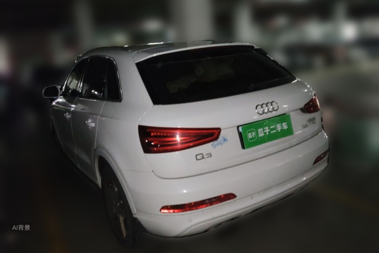 Audi Q3 2016 car image #5