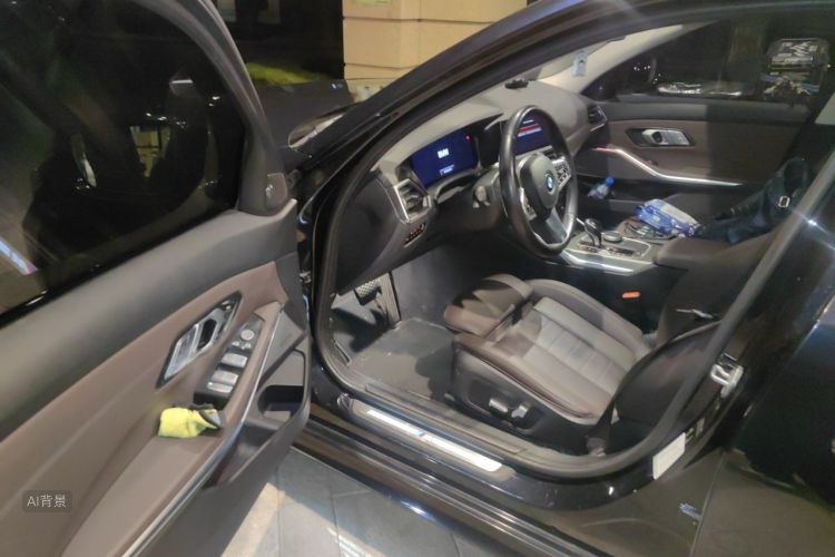 BMW 3 Series 2021 car image #18