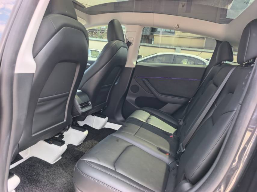 Tesla Model Y 2024 car image #4