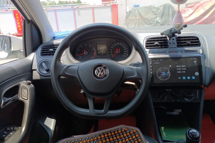 Volkswagen Polo 2019 immagine di auto #12