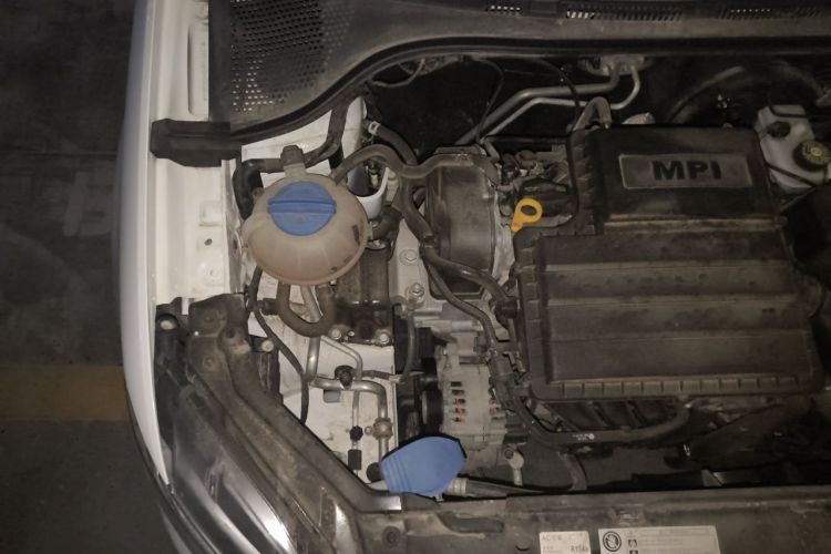 Volkswagen Santana 2017 car image #24