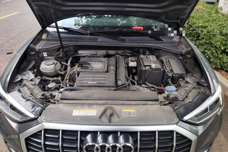 Audi Q3 2021 car image #22