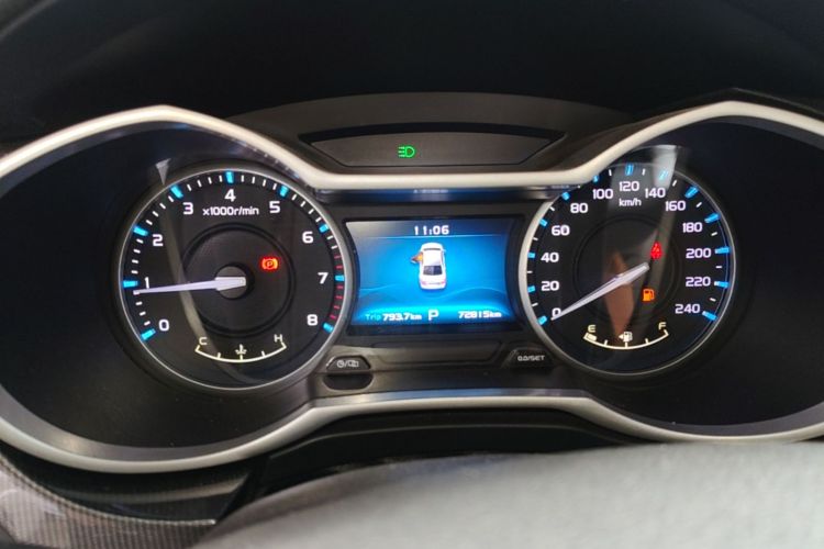 GEELY Emgrand 2017 immagine di auto #12