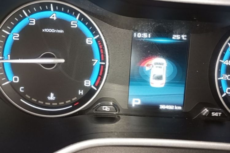 GEELY Emgrand 2019 #12 GEELY Emgrand 2019 car image #12
