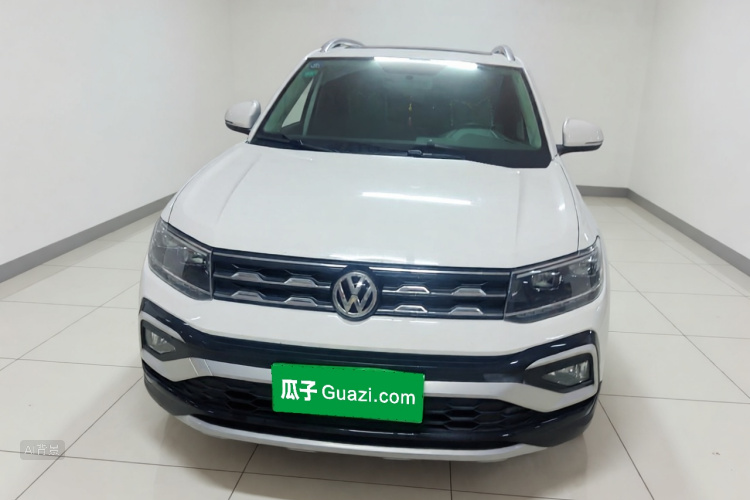 Volkswagen T-Cross 2020 #3 Volkswagen T-Cross 2020 car image #3