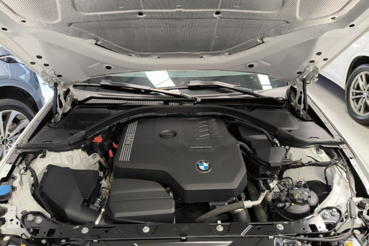 BMW 3 Series 2024 #20 BMW 3 Series 2024 car image #20