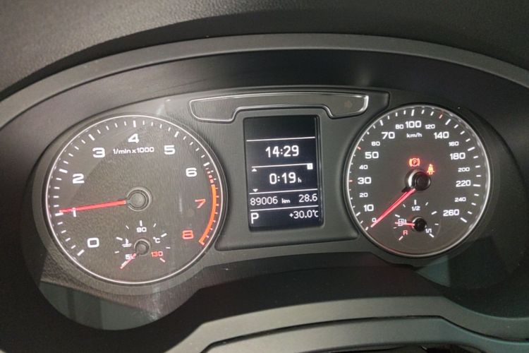 Audi Q3 2019 #12 Audi Q3 2019 car image #12