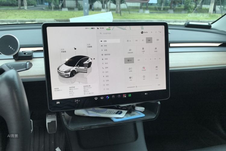 Tesla Model 3 2023 car image #15