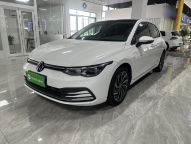 Volkswagen Golf 2023 car image 