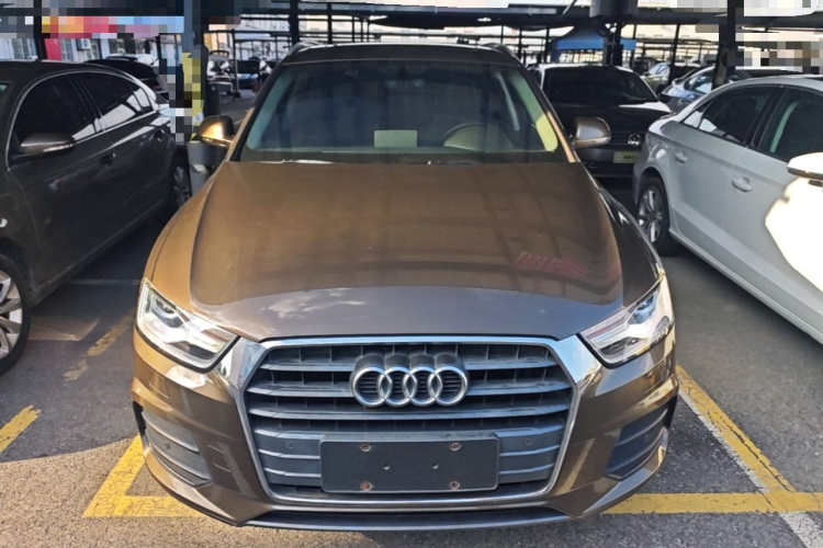 Audi Q3 2017 car image #3