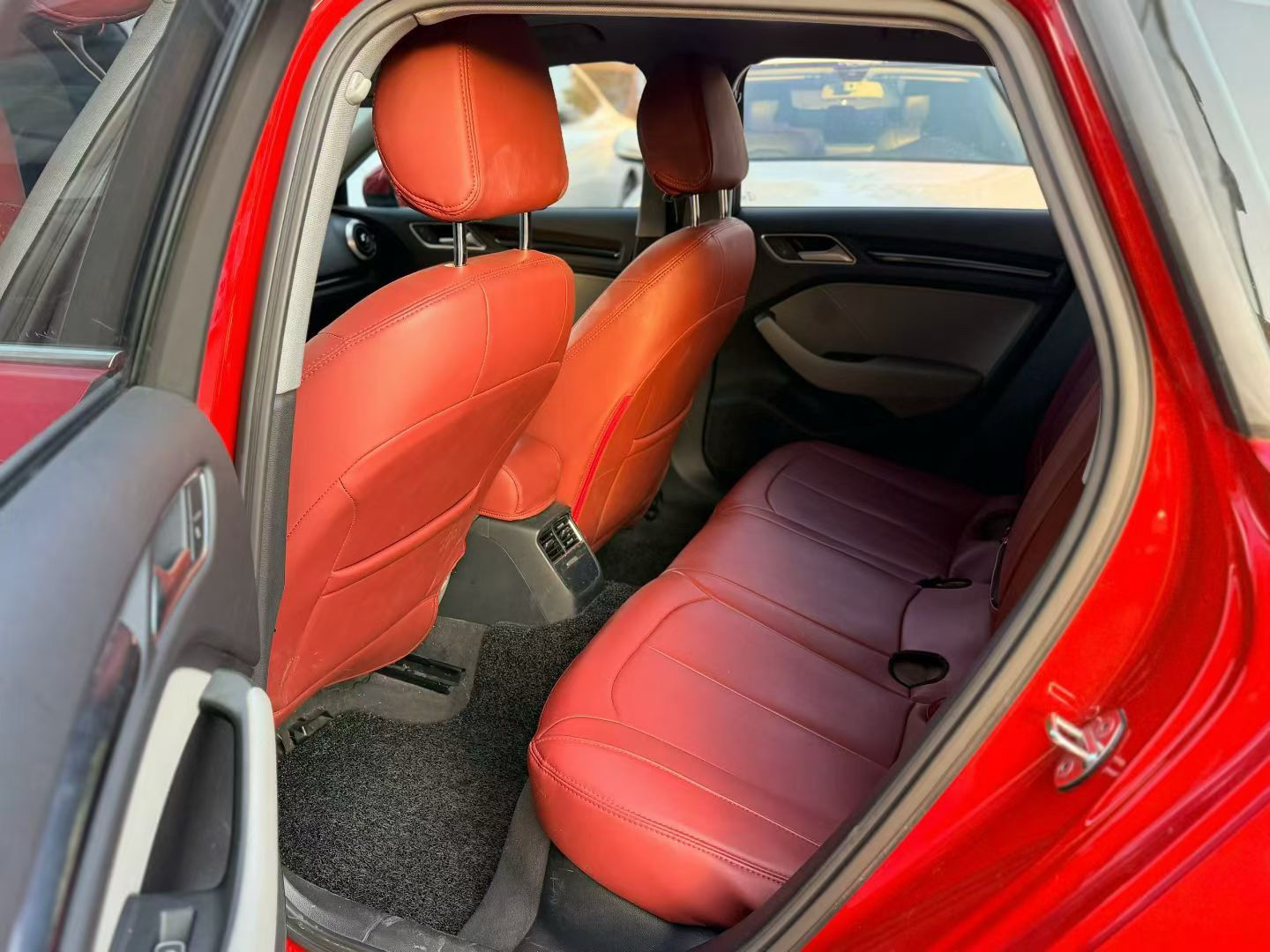 2019 immagine di auto #6
