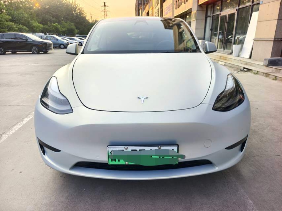 Tesla Model Y 2024 #2 Tesla Model Y 2024 immagine di auto #2