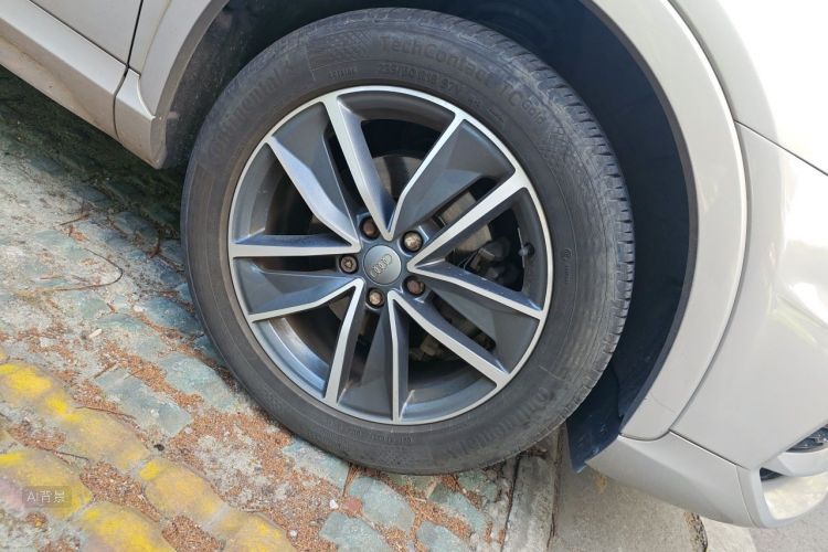 Audi Q3 2019 #9 Audi Q3 2019 car image #9