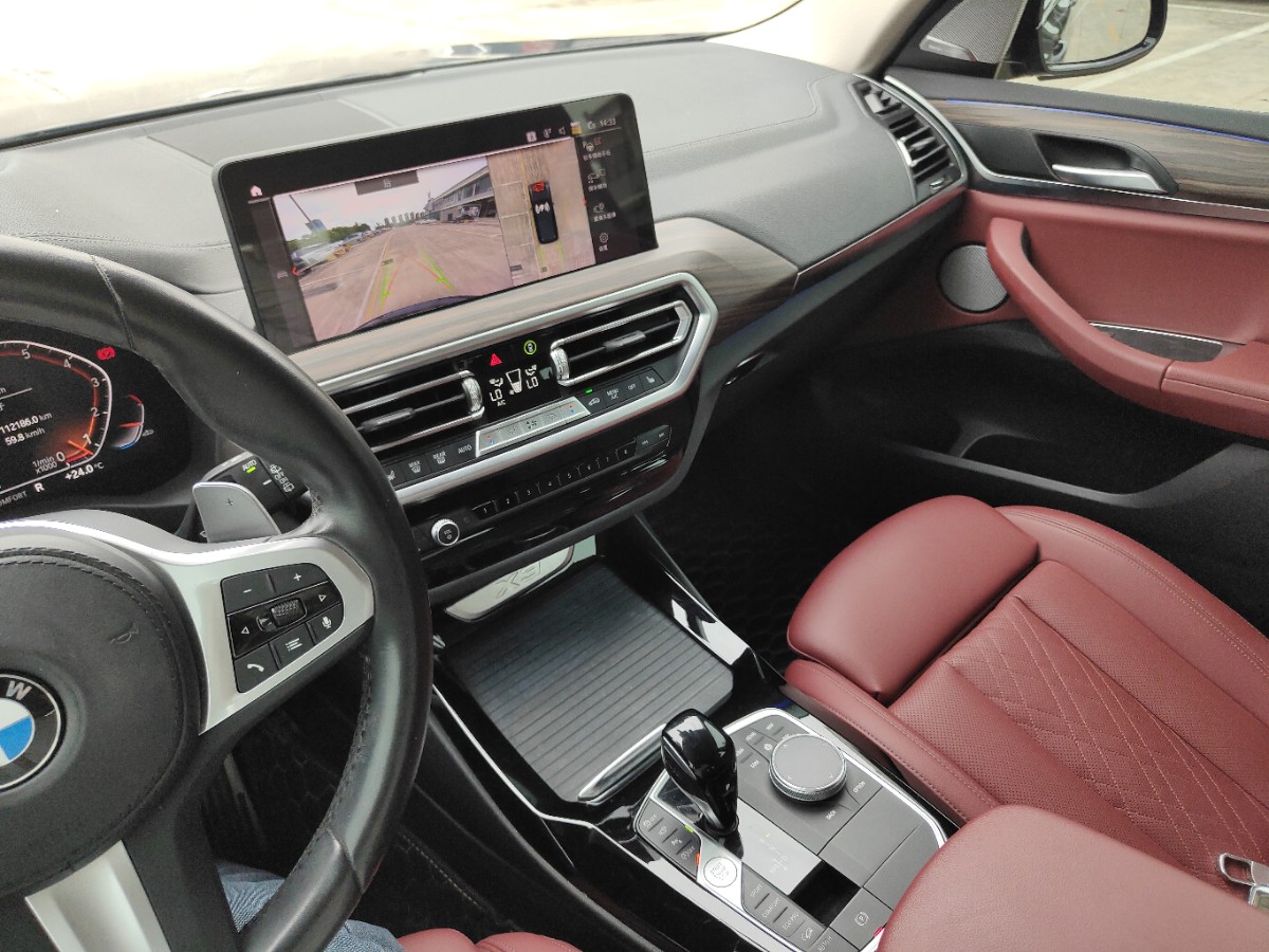BMW X3 2022 car image #11