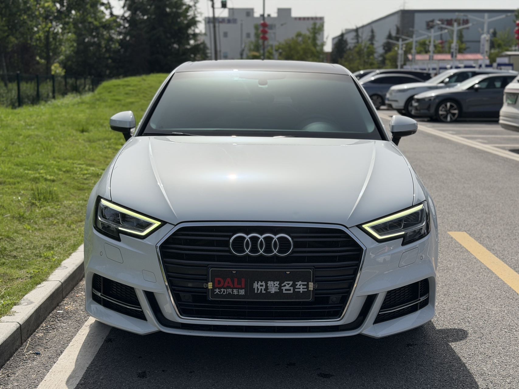 Audi A3 2019 car image #2