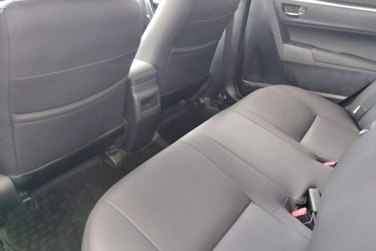 Toyota Corolla 2018 car image #17