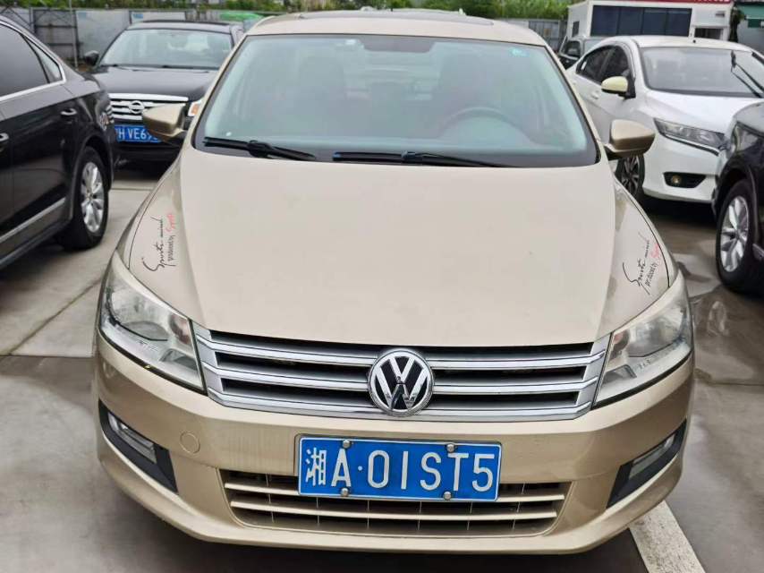 Volkswagen Santana 2014 car image #3