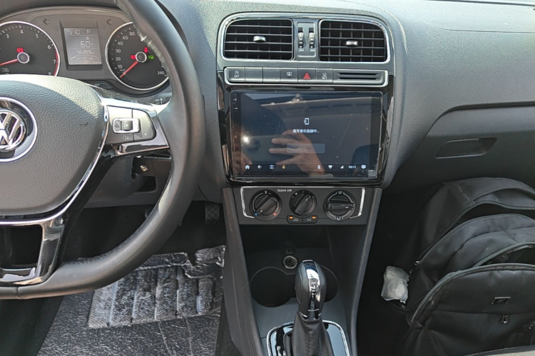 Volkswagen Polo 2019 #10 Volkswagen Polo 2019 car image #10
