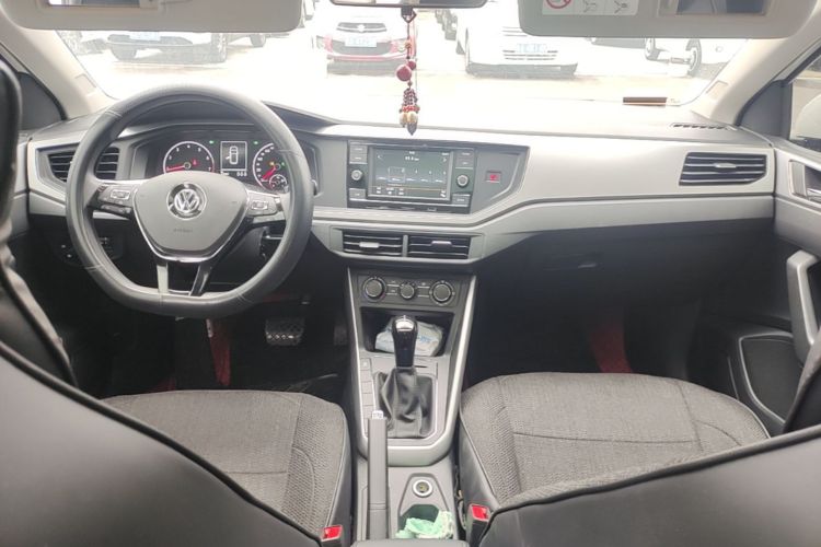 Volkswagen Polo 2020 car image #10