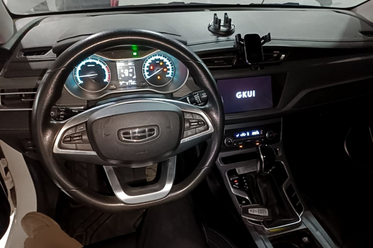 GEELY Emgrand 2021 #10 GEELY Emgrand 2021 car image #10