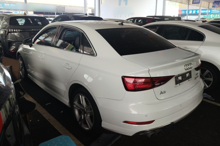 Audi A3 2019 car image #5