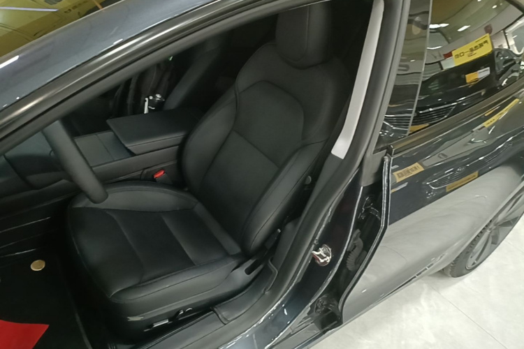 Tesla Model 3 2024 #15 Tesla Model 3 2024 car image #15
