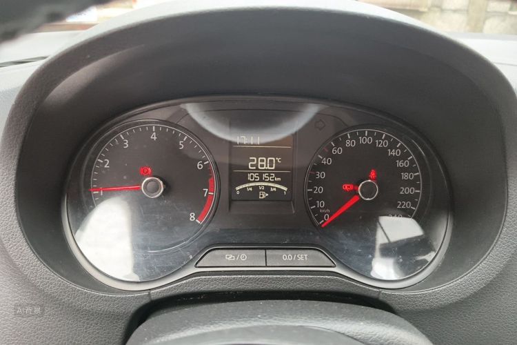Volkswagen Polo 2018 car image #14