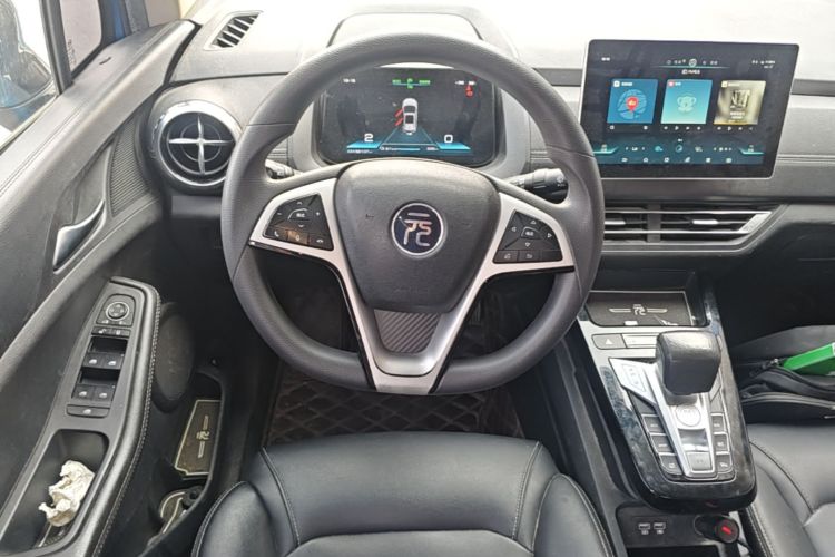 BYD Yuan New Energy 2019 изображение автомобиля #11