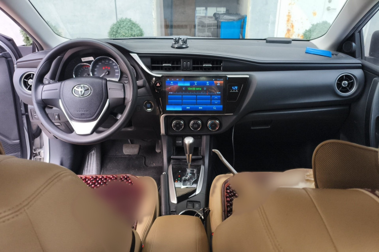 Toyota Corolla 2019 immagine di auto #12