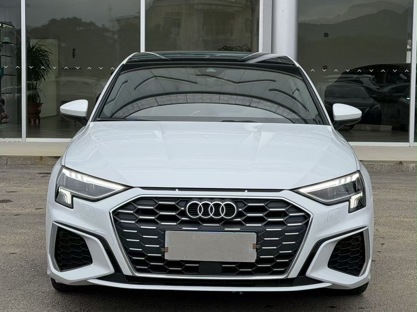 2021 car image #2