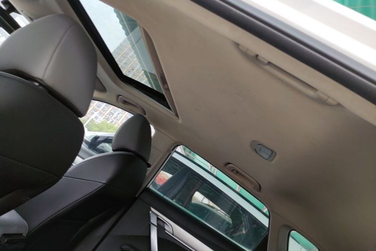 GEELY Coolray 2023 image de voiture #18