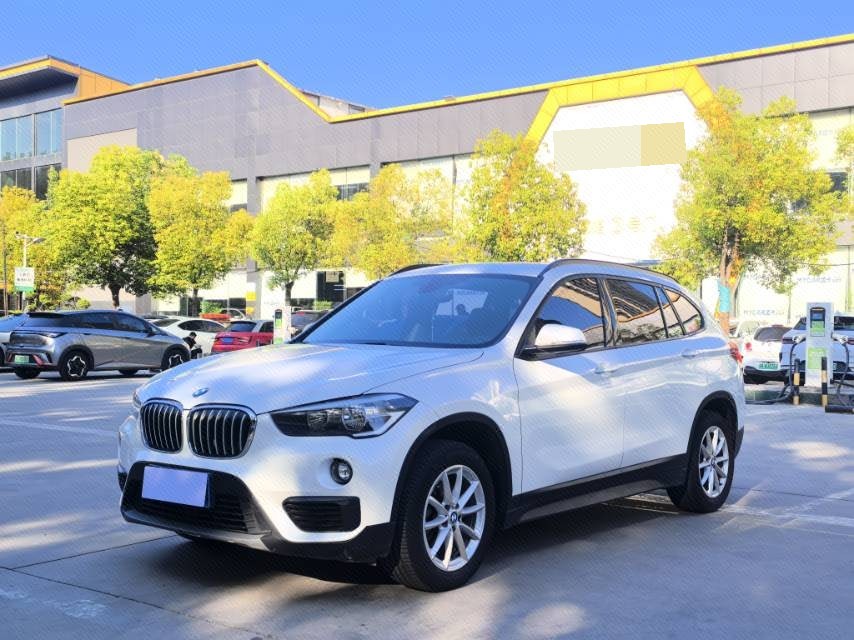 BMW X1 2018 BMW X1 2018 car image