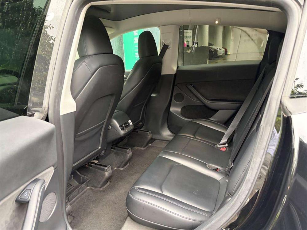 Tesla Model Y 2022 #12 Tesla Model Y 2022 car image #12