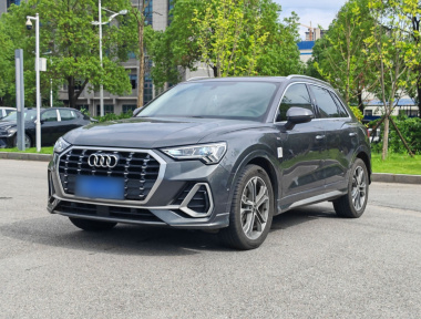 Audi Q3 2022 Audi Q3 2022 car image