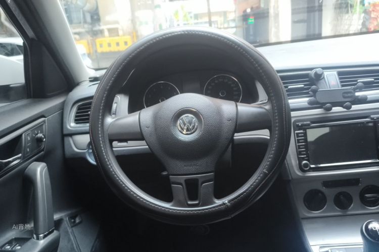Volkswagen Lavida 2015 car image #12