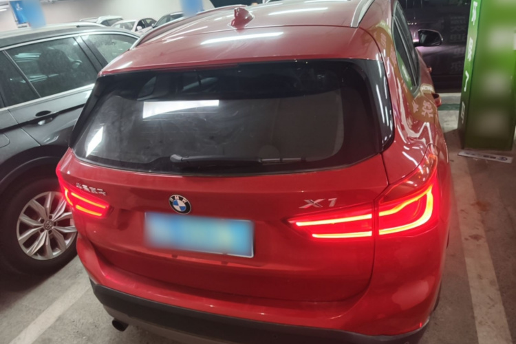 BMW X1 2017 #6 BMW X1 2017 car image #6