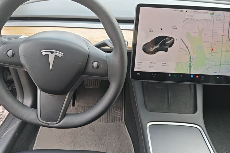 Tesla Model 3 2021 صورة سيارة #10