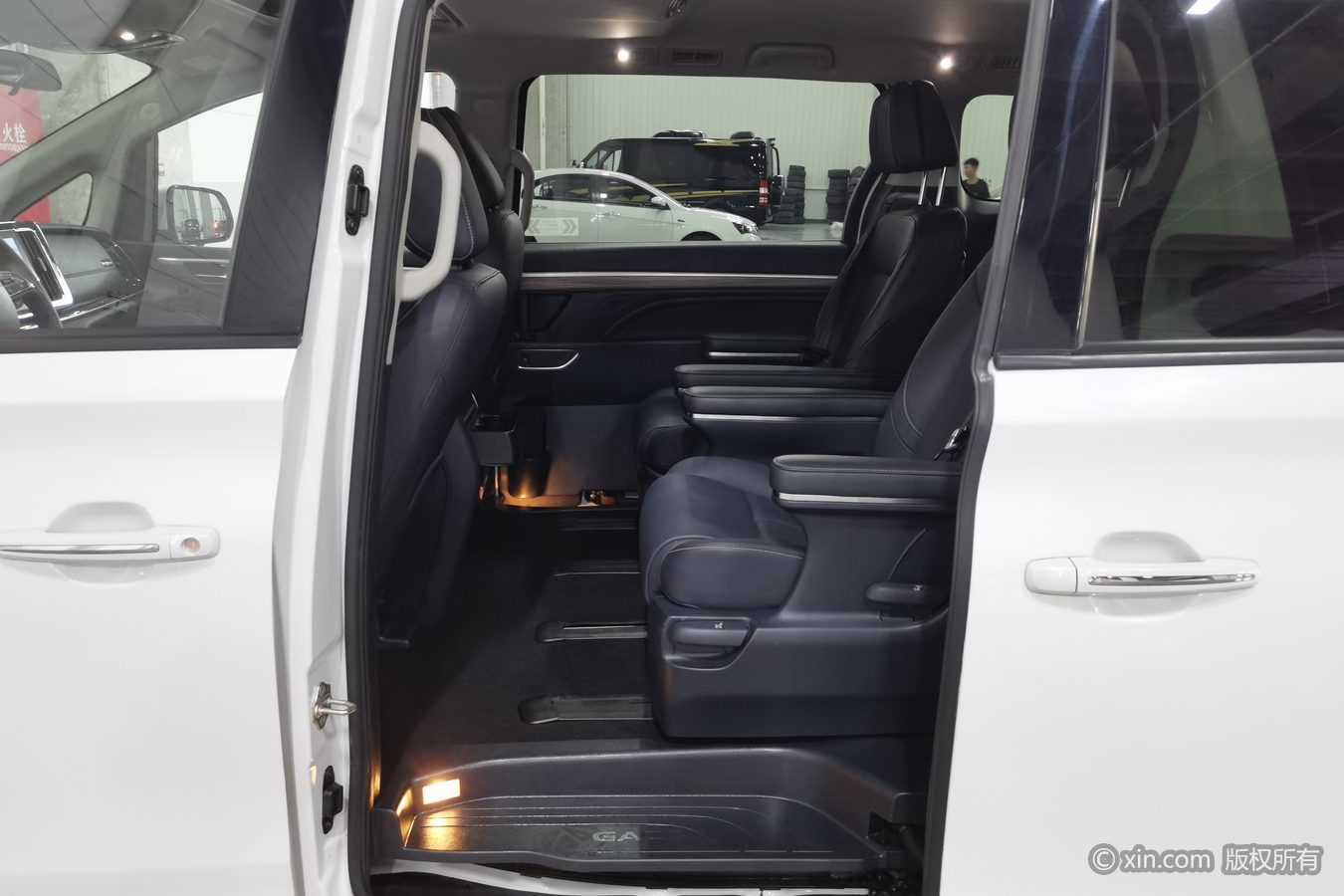 GAC Trumpchi M8 2023 car image #16