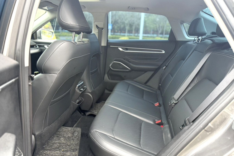 GEELY Emgrand 2022 car image #21