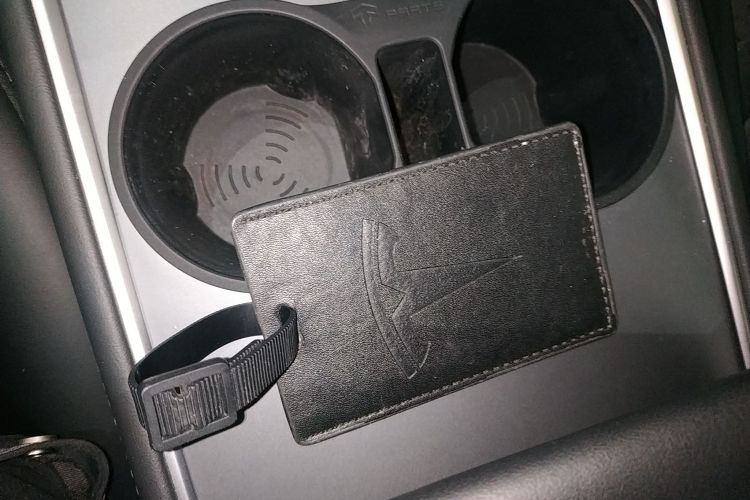 Tesla Model 3 2022 car image #9