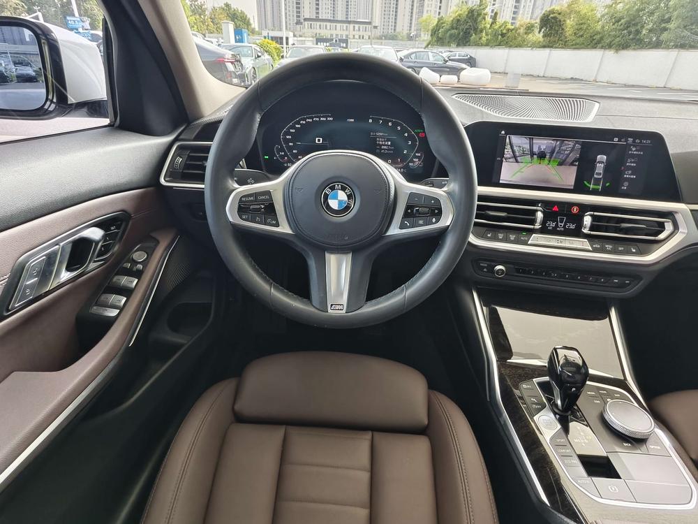 BMW 3 Series 2020 صورة سيارة #11