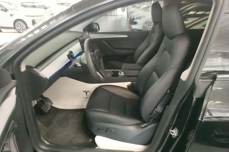 Tesla Model Y 2023 #15 Tesla Model Y 2023 car image #15