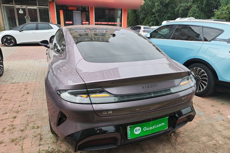 MI SU7 2025 immagine di auto #5